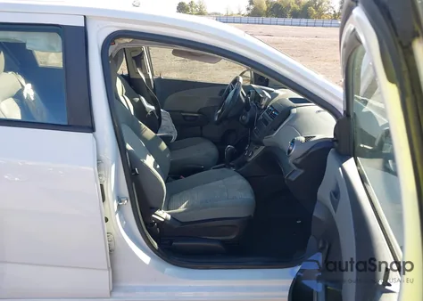 2016 Chevrolet Sonic Ls Auto из США, поврежденный, VIN 1G1JA6SH9G4155570